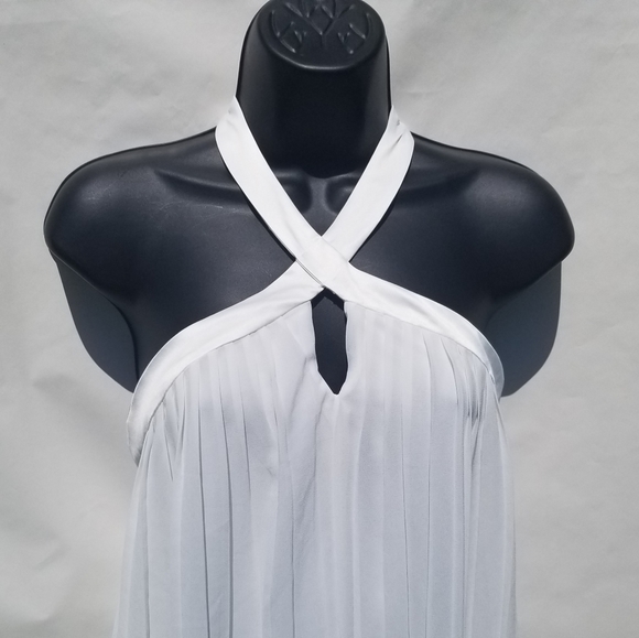 XOXO| White Pleated Halter Top - Picture 3 of 4